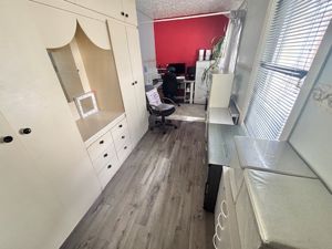 Bedroom- click for photo gallery